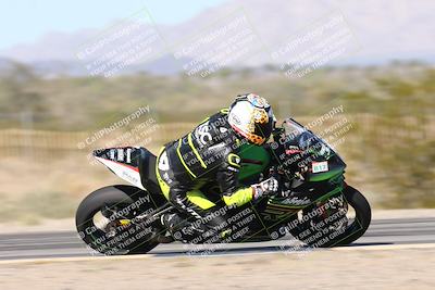 media/Dec-04-2025-Racers Edge (Thu) [[5ebc9f124d]]/3-B Group/5-Session 2 Turn 2 inside Speed Pans/